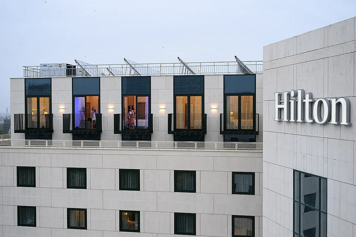 Софийският Хилтън се обзаведе с нов панорамен етаж с луксозни апартаменти