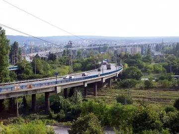 Верижна катастрофа спря движението по Аспарухов мост