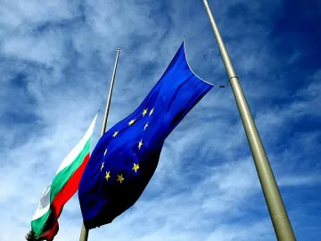 Искат удължаване на ограниченията за българи и румънци