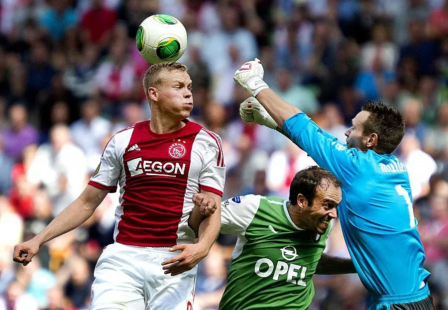 "Лаута" изкара акъла на Якин