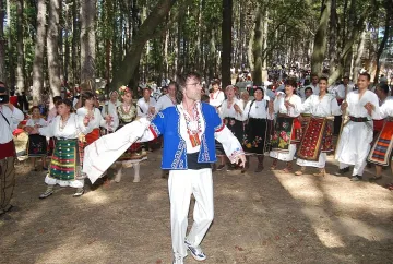 Жеравна навлича потури