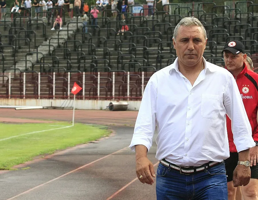 Софи посвети "Бате шефе" на Камата