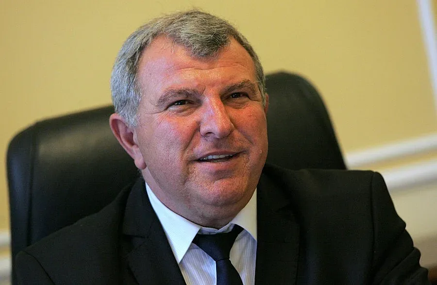 Греков направи първа копка на спортна зала в Рудозем