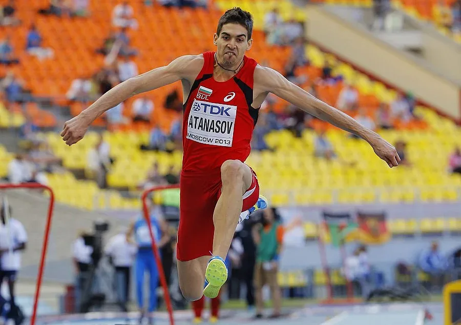 Заро остана на 43 см от финала в Москва