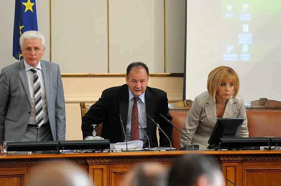 Парламентът събра кворум