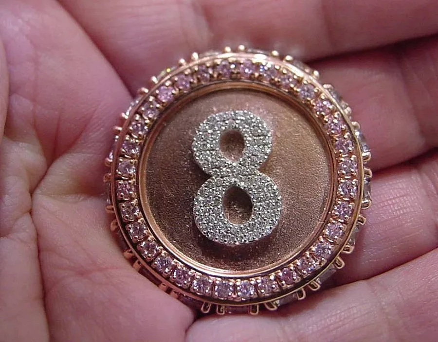 $450 000 за казино чип с диаманти