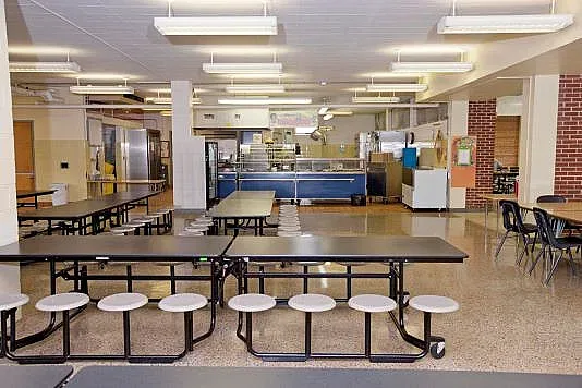 БАБХ започва проверки в училищните столове и бюфети