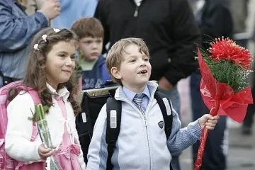 Близо 64 000 ще са първолаците наесен