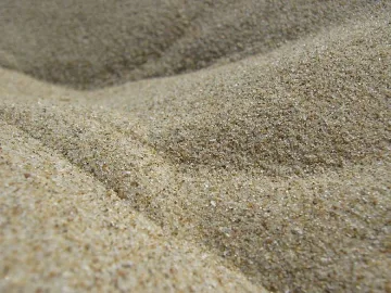 Русначе с опасност за живота след затрупване с пясък