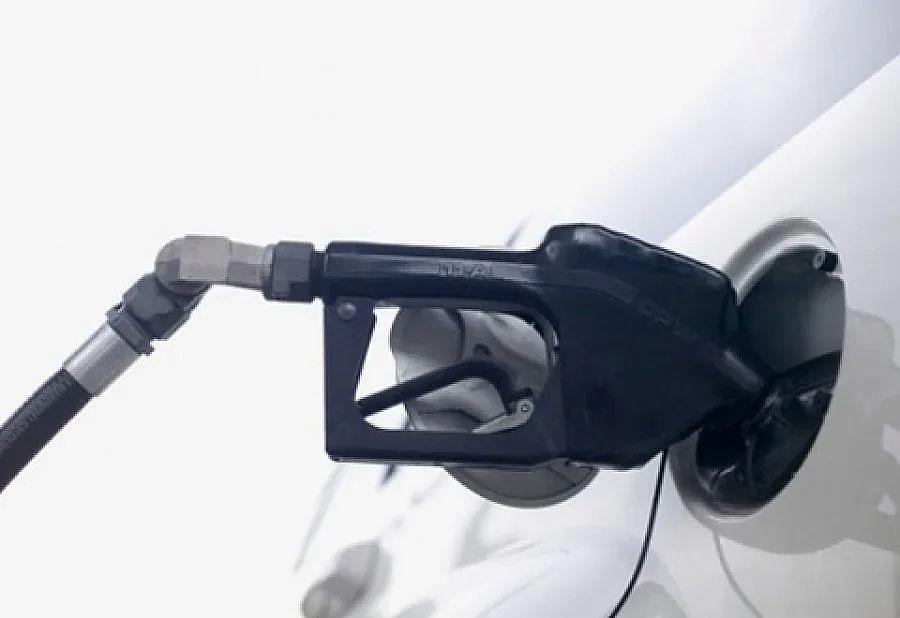 Зареждат Еко, Петрол и ОМВ