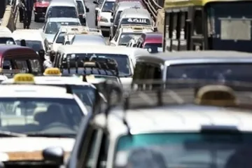 Километрични задръствания на изхода за магистрала "Хемус"