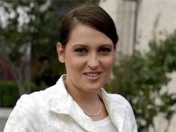 Връщат Ани Цолова извънредно в петък пред екран