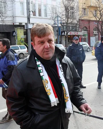 Каракачанов: Плевнелиев е крайно неподготвен