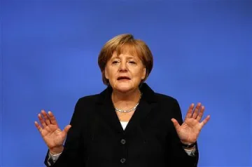 Меркел подкрепи реформите в Гърция