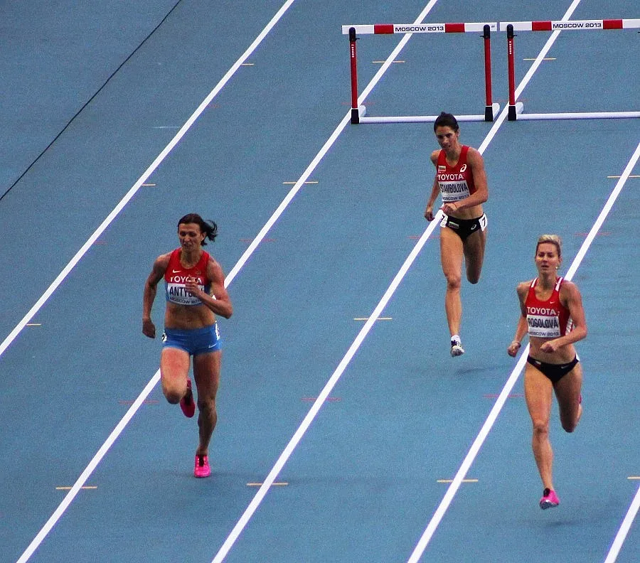 Дисквалифицираха Стамболова на полуфинала