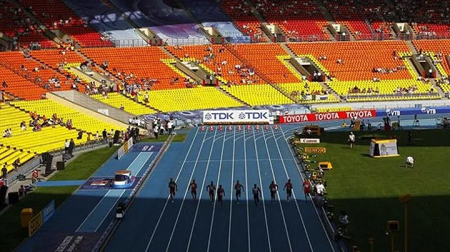 "Лужники" все още е празен