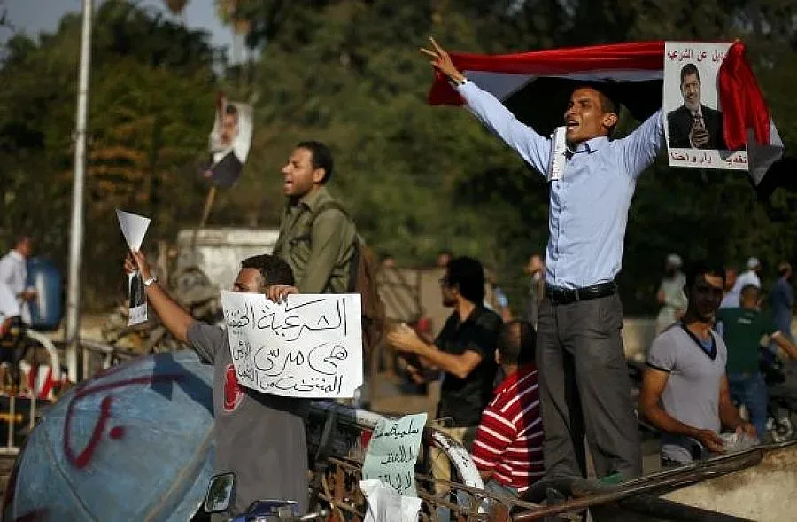 Египет обмисля употребата на сила да разпръсне демонстранти в Кайро