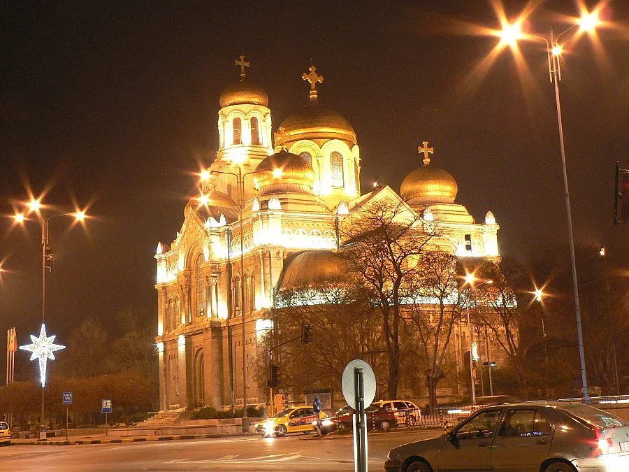 Нон-стоп купон за Деня на Варна