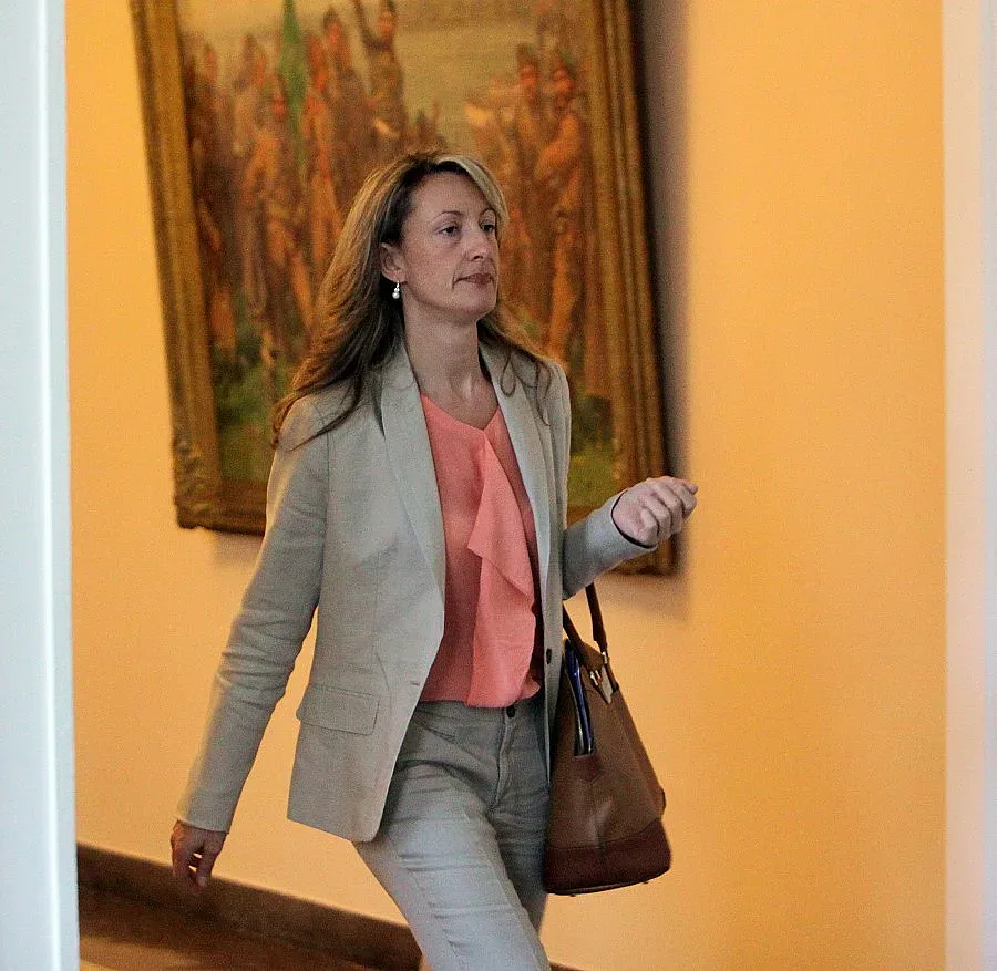 Златанова: Няма официално искане за имотите от Турция