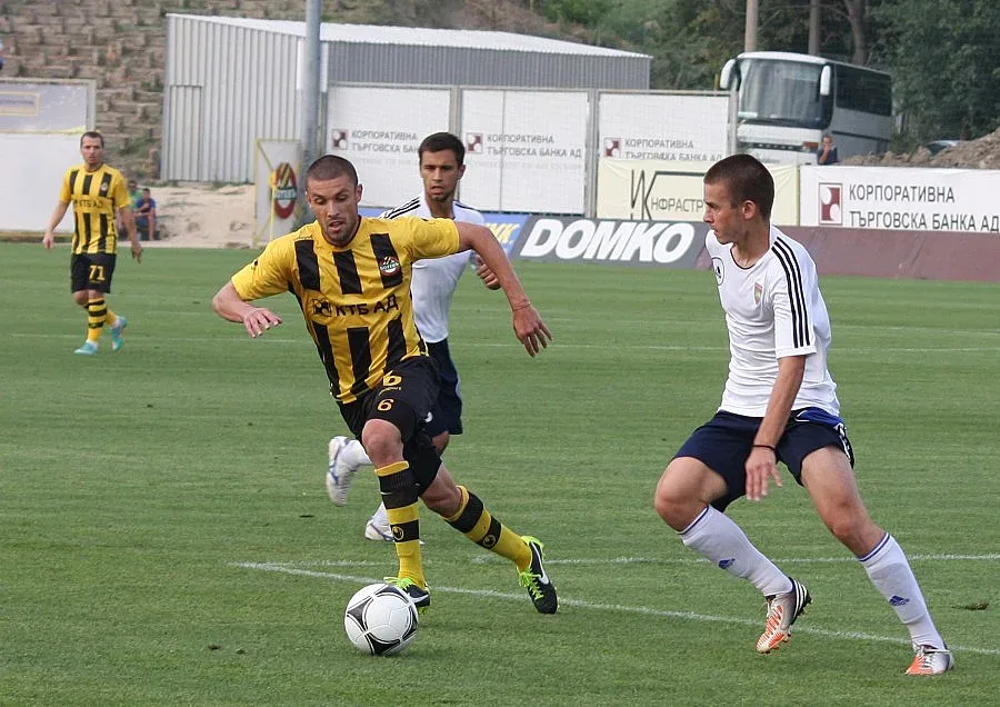 "Бултраси" разменят тупаници