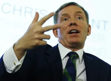 Лейбърист обвини големи вериги, че наемат източноевропейци