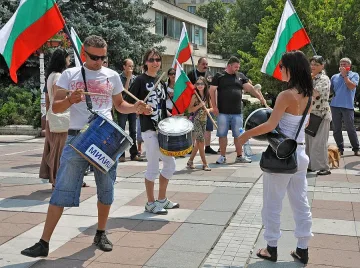 10 000 се подписаха срещу Муса Палев