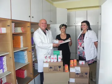 БЧК дари лекарства на кърджалийската болница