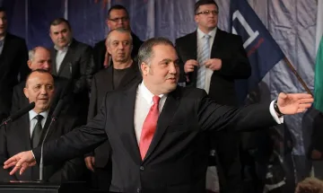 Фронтът на Бинев и Симеонов в Европа