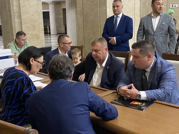 ВМРО се регистрира за изборите на 27 октомври