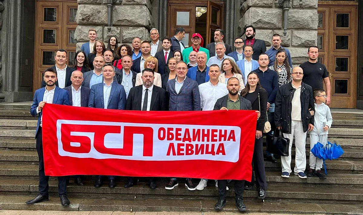 Зафиров внесе в ЦИК документите на БСП, посочи съдбата на Нинова