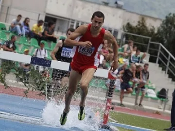 Пълен самолет прати Митко Ценов през Виена за Москва