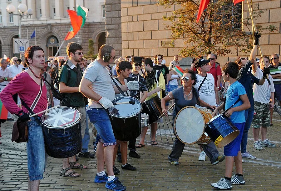 Протестите продължават 57-и ден