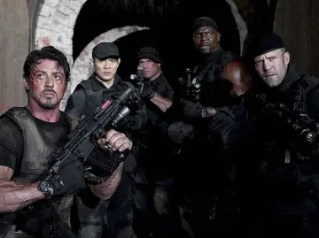 Слай, Арни и Стейтъм във Варна