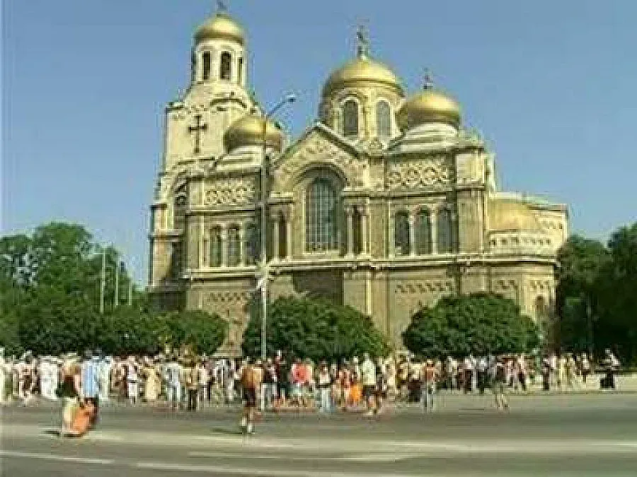 Задигнаха даренията от катедрала