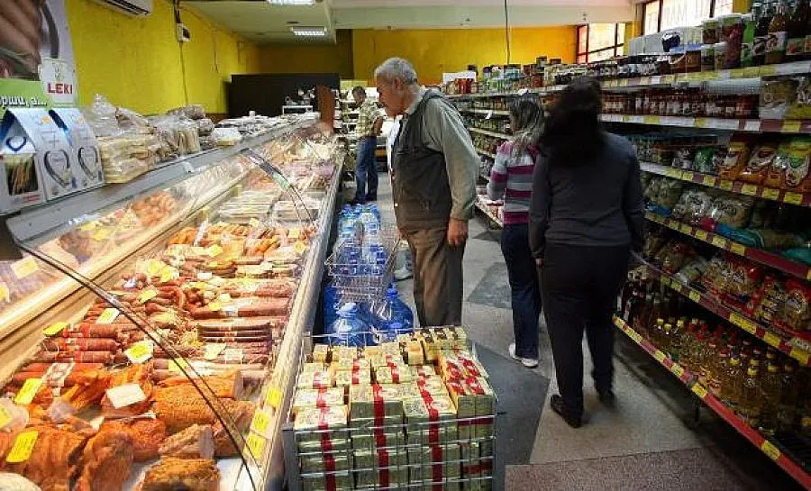 Отпускаме леко колана