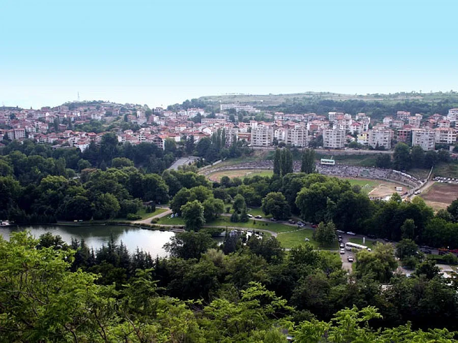 Лъскат хотели за 3000 гости на "Пирин фолк"