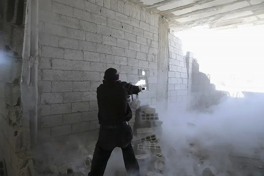 Над 60 души загинаха при сблъсъци със сирийската армия