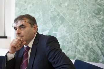 Папазов обеща преразглеждане на заплатите в БДЖ