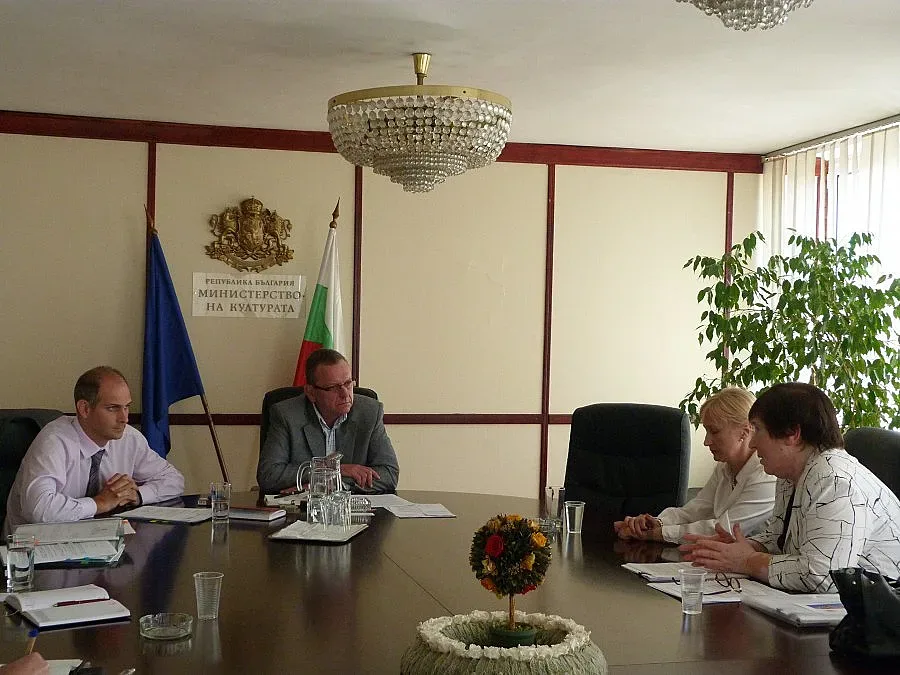 Петър Стоянович получи почетен знак "Посланик на библиотеките"