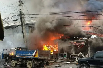 Десетки ранени при терористични атаки в Азия