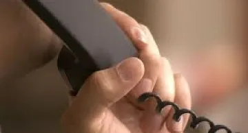 Баба от Берковица даде пари и злато на ало-измамник