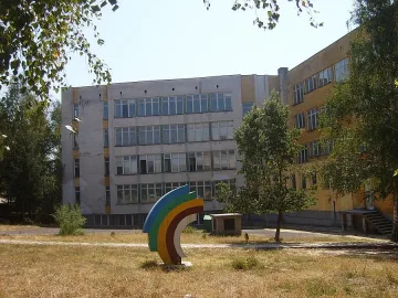 Санират най-голямото училище в Джебел