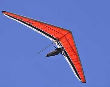 Наш делтапланерист се озова в Македония след буря