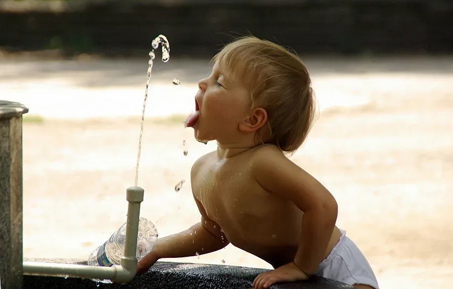 Вдигат детските на 50 лeва