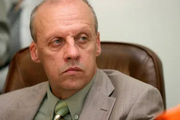 Спрягат Желев за шеф на митниците