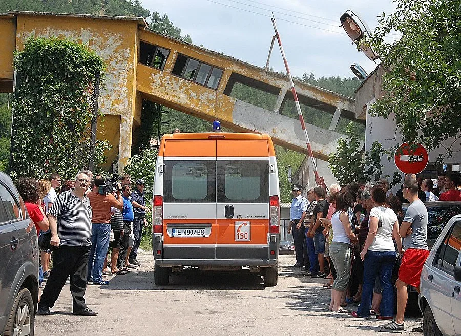 45 от "Ораново" взели болнични, трима са напуснали