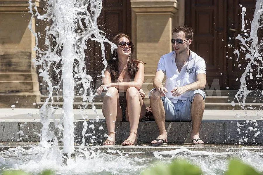 Живакът в Чехия удари 40 градуса