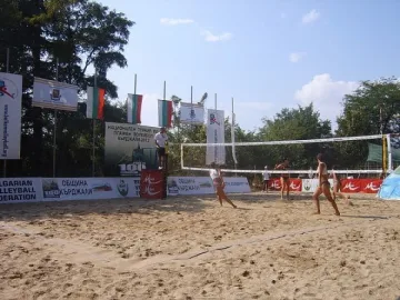 Силен интерес към турнипра по плажен волейбол в Кърджали