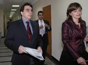 Василев: Понижената цена на тока е с грешни прогнози