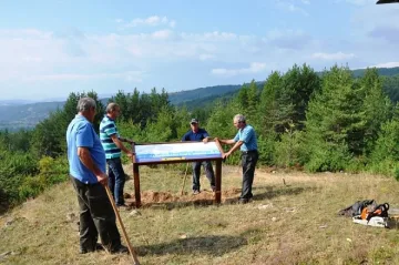 Табло с имена на пирински върхове монтираха в Рила